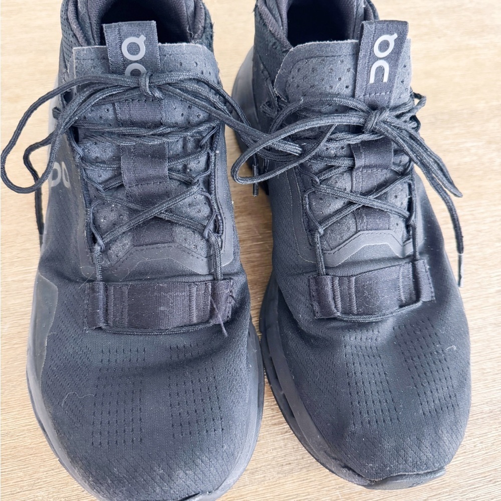 On Running Cloud Black Athletic Sneakers mens 7.5 - Picture 2 of 7